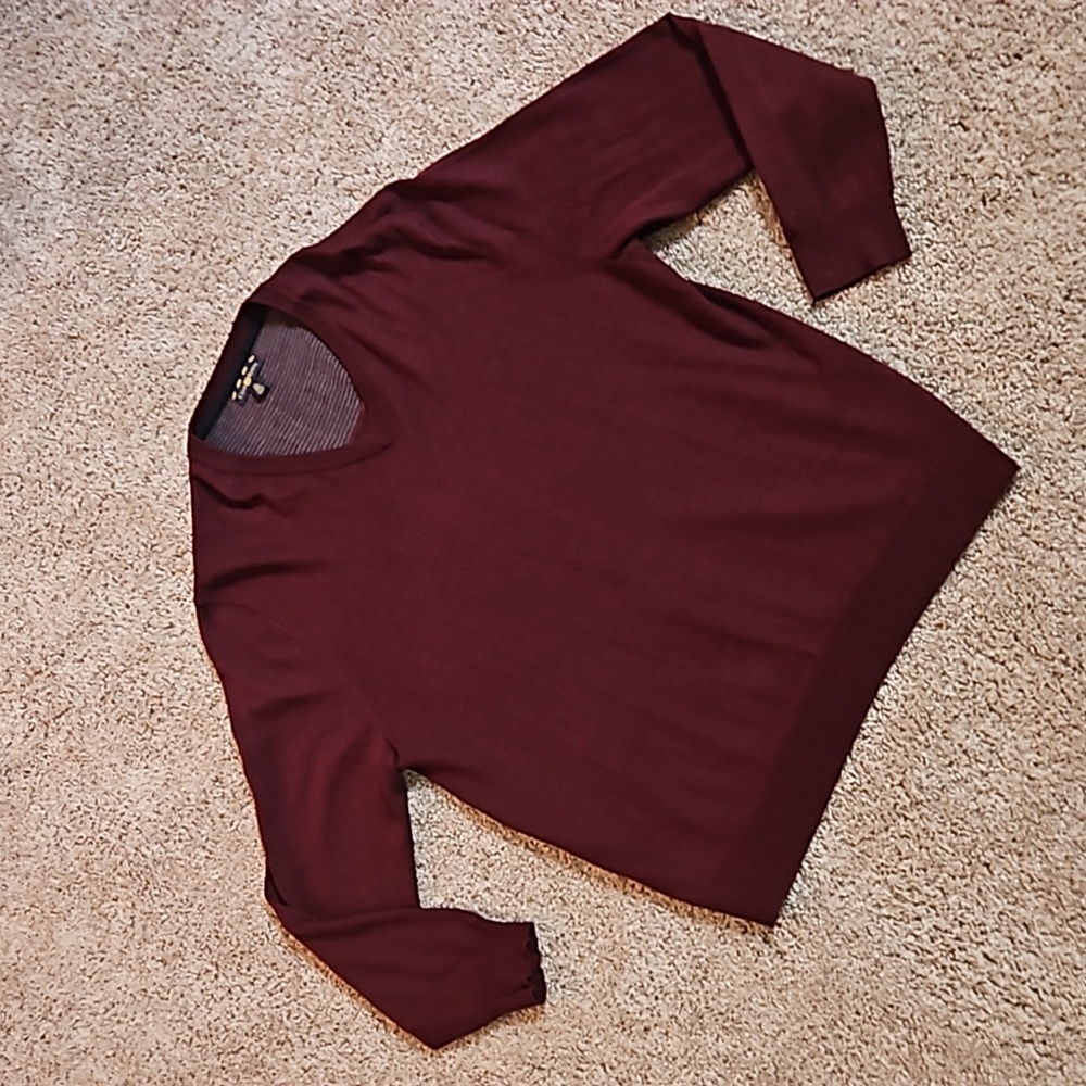 Mens V- neck wool sweater